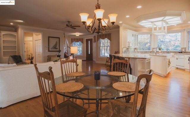 16161 Parkridge Ave, Sonora, CA 95370