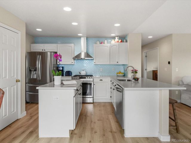 21876 E Berry Pl, Centennial, CO 80015