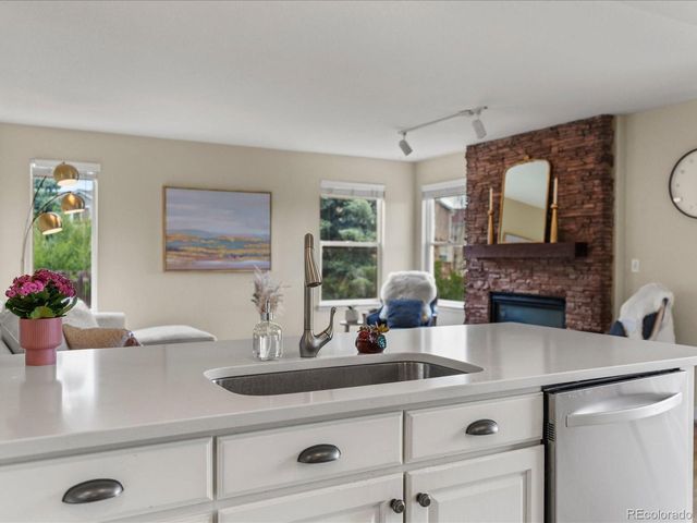21876 E Berry Pl, Centennial, CO 80015