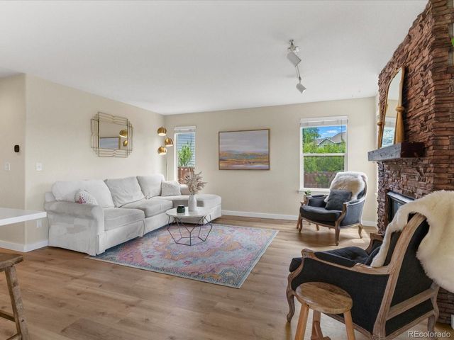 21876 E Berry Pl, Centennial, CO 80015