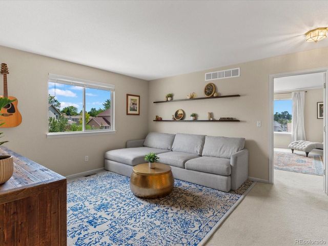 21876 E Berry Pl, Centennial, CO 80015