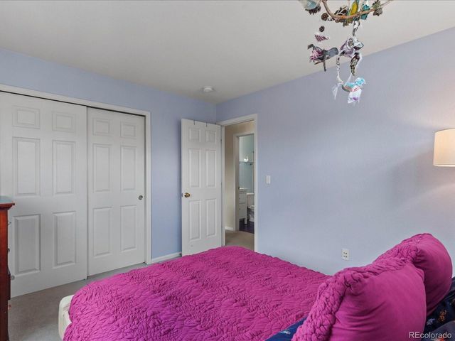 21876 E Berry Pl, Centennial, CO 80015