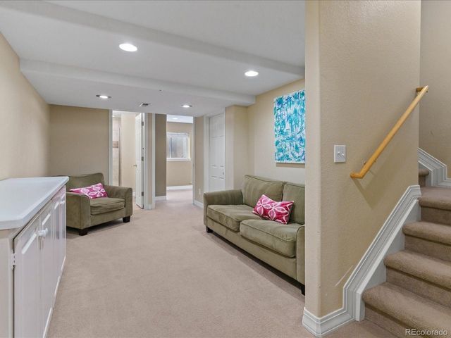 21876 E Berry Pl, Centennial, CO 80015