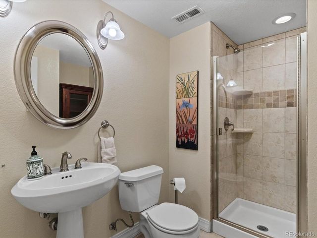 21876 E Berry Pl, Centennial, CO 80015