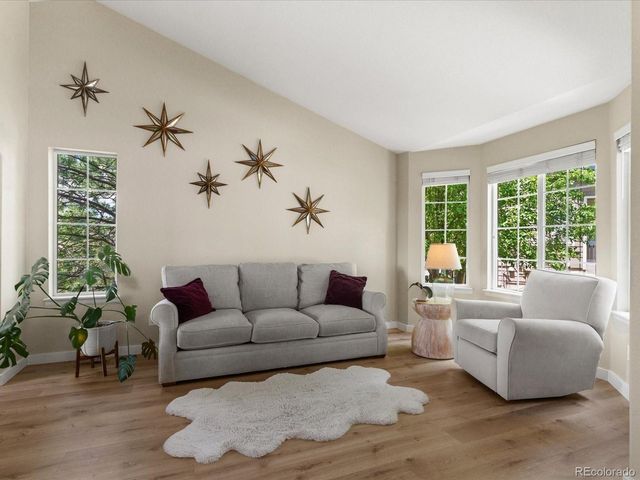21876 E Berry Pl, Centennial, CO 80015