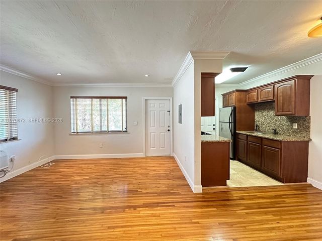 35 Antilla Ave 10, Coral Gables, FL 33134