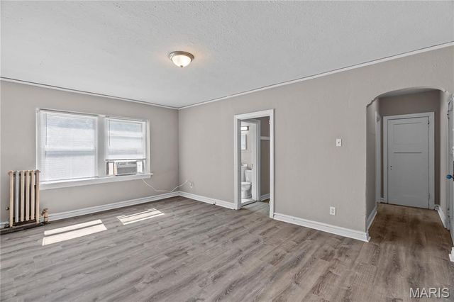 807 Clara Avenue, St Louis, MO 63112