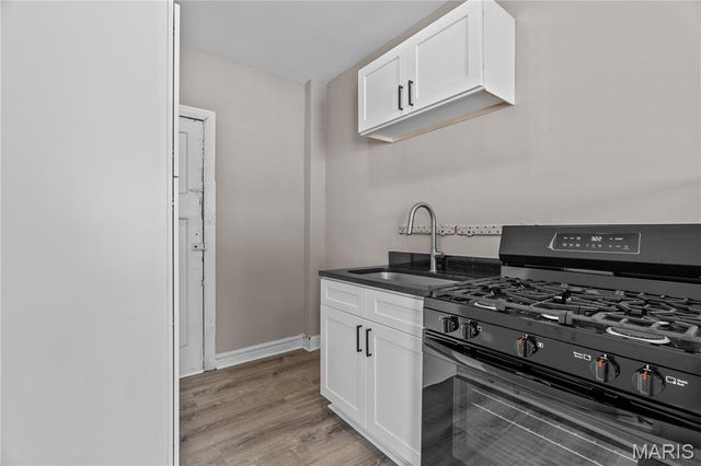 807 Clara Avenue, St Louis, MO 63112