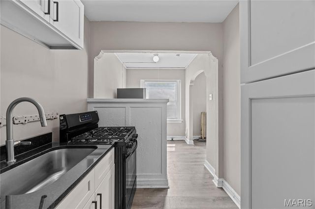 807 Clara Avenue, St Louis, MO 63112