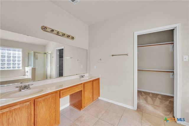 102 Lone Shadow Drive, Harker Heights, TX 76548