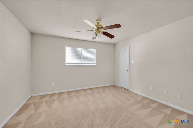 102 Lone Shadow Drive, Harker Heights, TX 76548