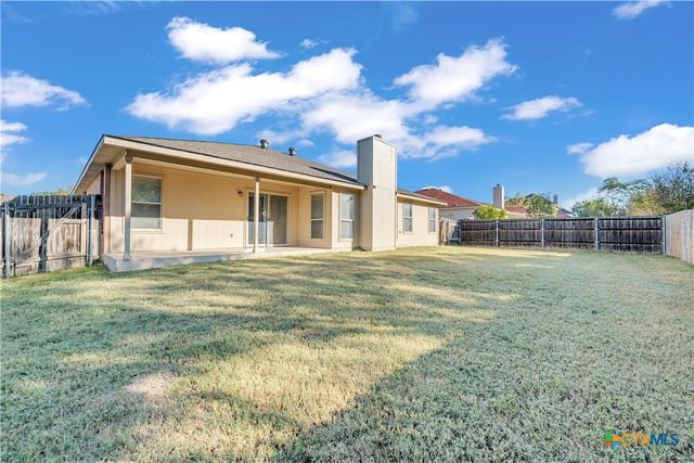 102 Lone Shadow Drive, Harker Heights, TX 76548