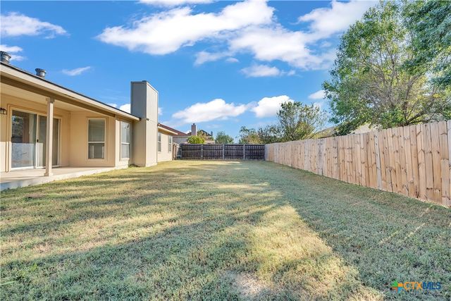 102 Lone Shadow Drive, Harker Heights, TX 76548