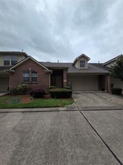 1606 Village Townhome Drive, Pasadena, TX 77504