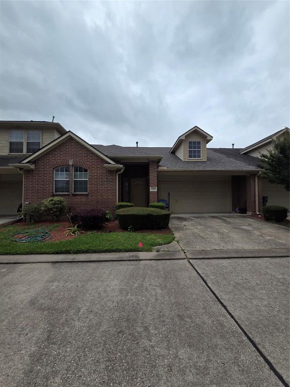 1606 Village Townhome Drive, Pasadena, TX 77504