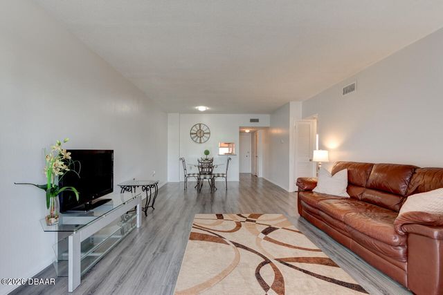 721 S Beach St Apt 210A, Daytona Beach, FL 32114