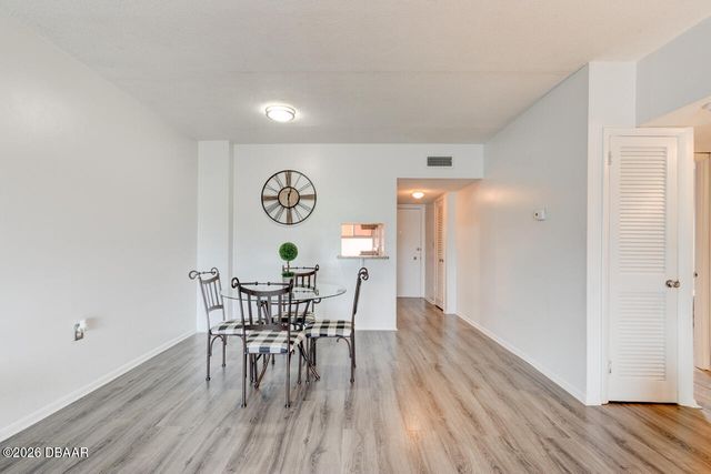 721 S Beach St Apt 210A, Daytona Beach, FL 32114