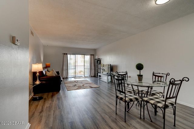 721 S Beach St Apt 210A, Daytona Beach, FL 32114