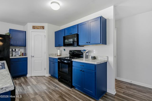175 Desert Orchid Circle, Raeford, NC 28376