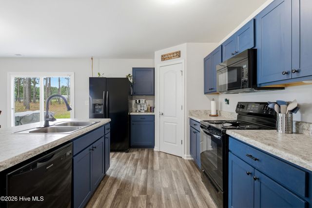 175 Desert Orchid Circle, Raeford, NC 28376