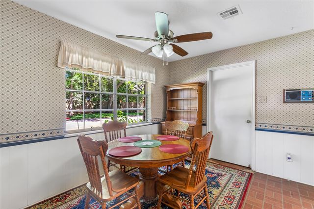 1710 Palomino Lane, Kingwood, TX 77339