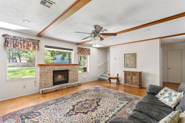 1710 Palomino Lane, Kingwood, TX 77339