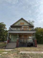 16634 Log Cabin Street, Highland Park, MI 48203