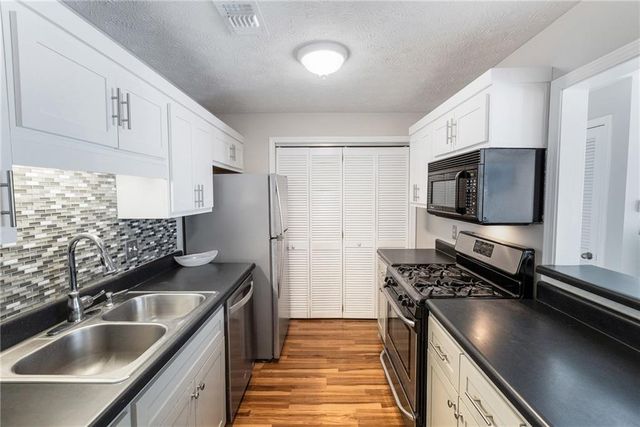 514 Berkeley Woods Drive, Duluth, GA 30096