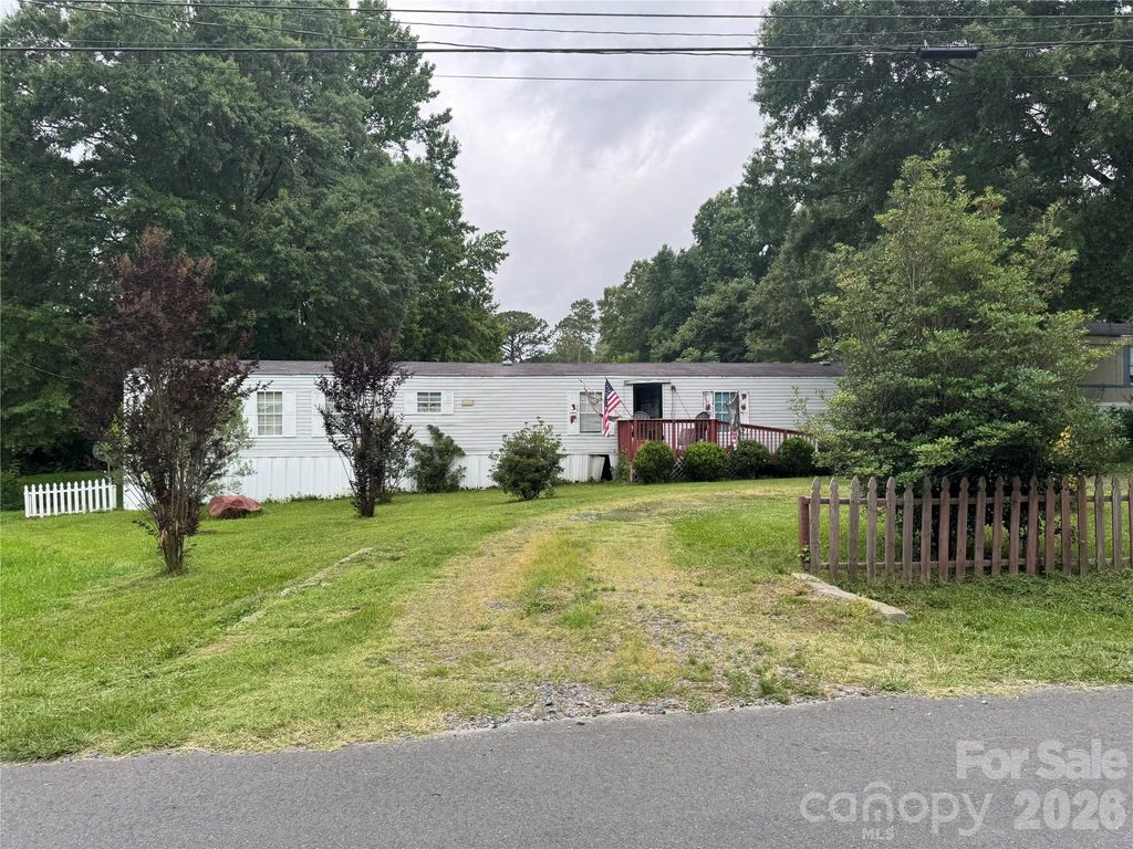 4720 Friendship Drive, Matthews, NC 28105