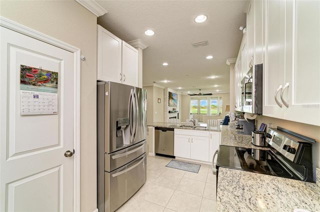13815 MESSINA LOOP 101, Bradenton, FL 34211