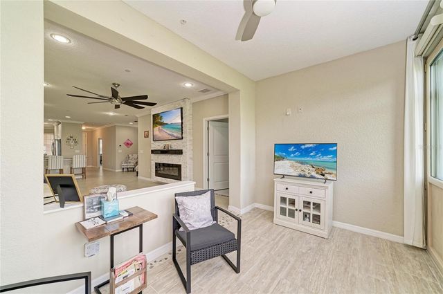 13815 MESSINA LOOP 101, Bradenton, FL 34211