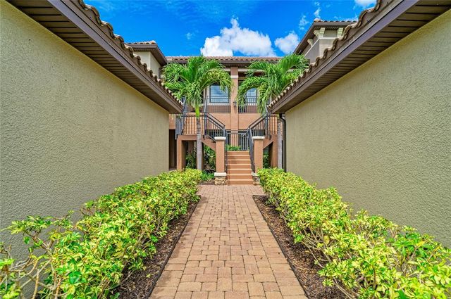 13815 MESSINA LOOP 101, Bradenton, FL 34211
