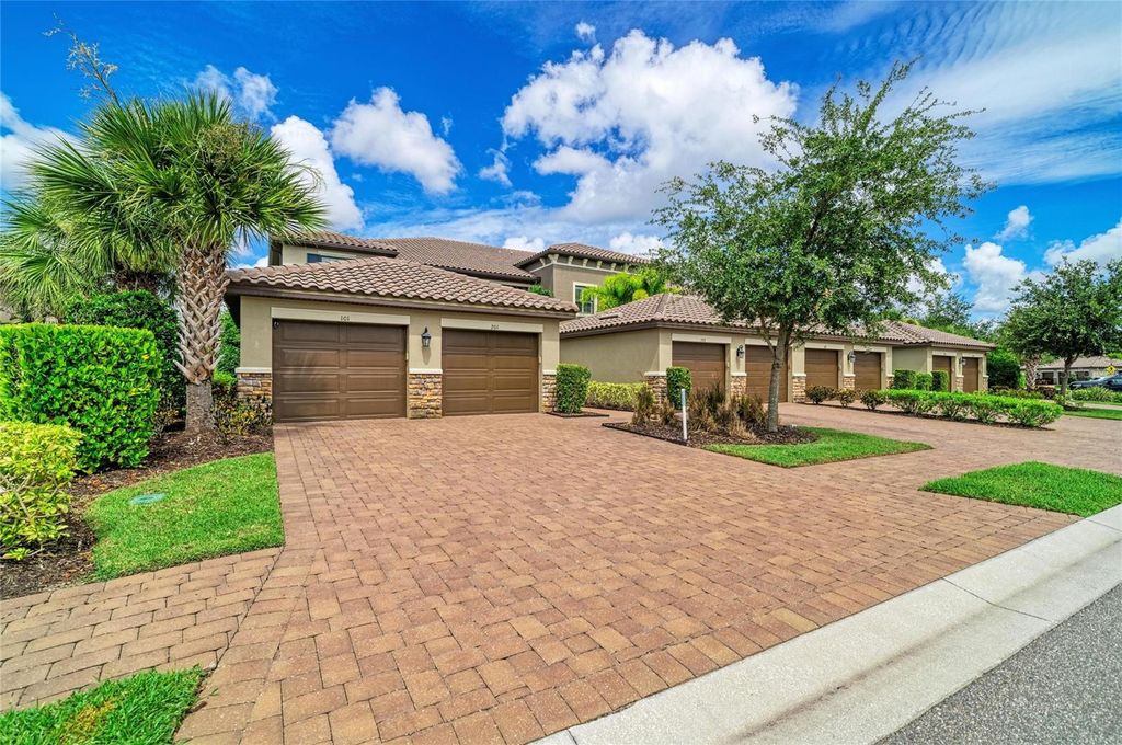 13815 MESSINA LOOP 101, Bradenton, FL 34211