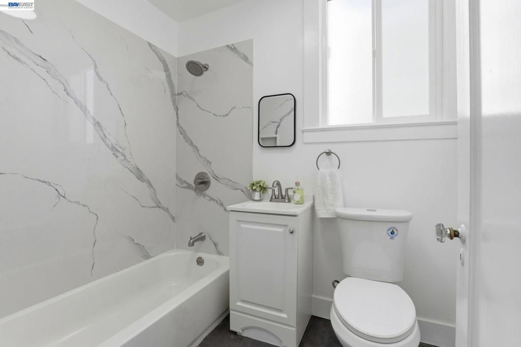 Image 20 of property listing at 146 Winchester St, Daly City, CA 94014