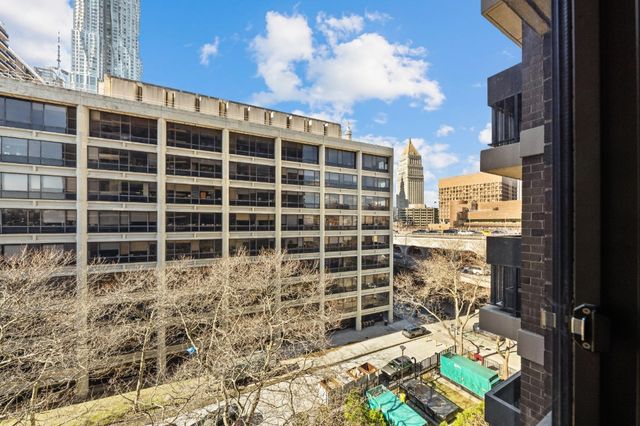 333 Pearl St Apt 7G, New York City, NY 10038