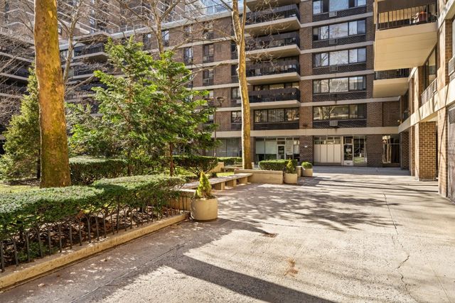 333 Pearl St Apt 7G, New York City, NY 10038