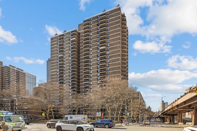 333 Pearl St Apt 7G, New York City, NY 10038