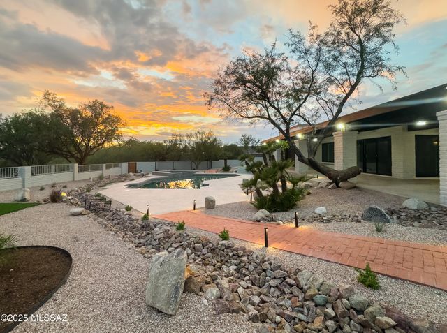 8172 E Galinda Drive, Tucson, AZ 85750