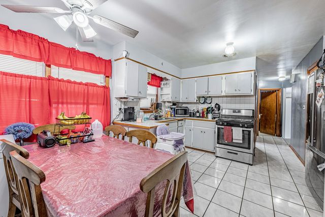 5507 W Diversey Avenue, Chicago, IL 60639