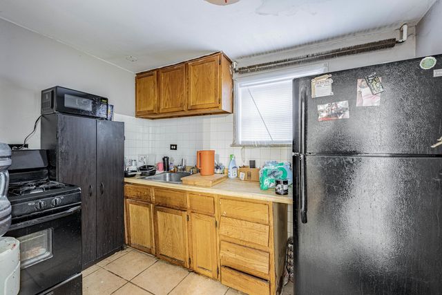 5507 W Diversey Avenue, Chicago, IL 60639