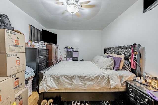 5507 W Diversey Avenue, Chicago, IL 60639