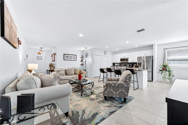 180 DOLPHIN STREET SE, Palm Bay, FL 32909