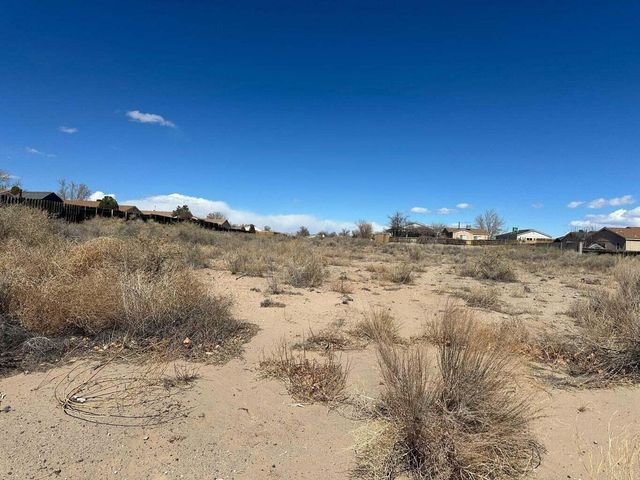 1157 19th Avenue NE, Rio Rancho, NM 87144