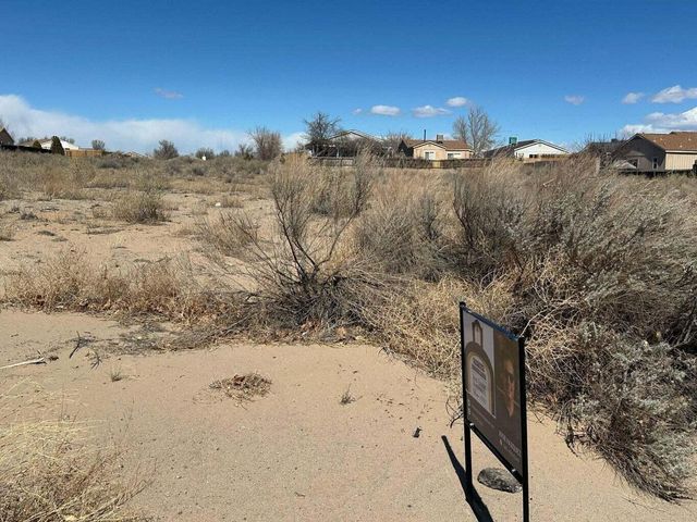 1157 19th Avenue NE, Rio Rancho, NM 87144