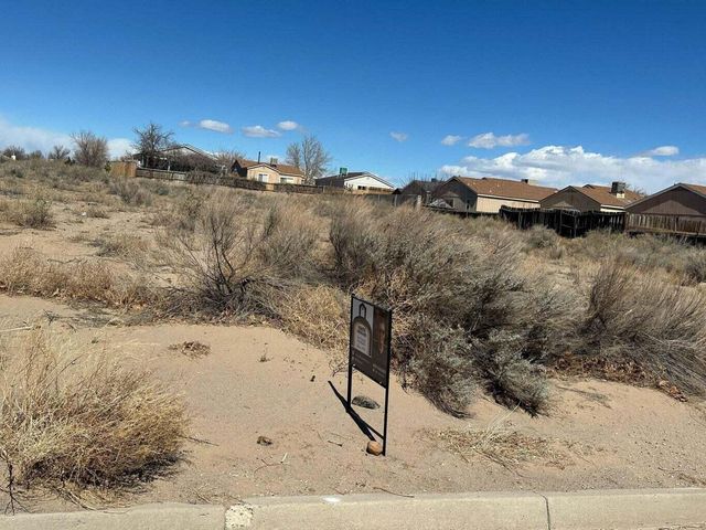 1157 19th Avenue NE, Rio Rancho, NM 87144