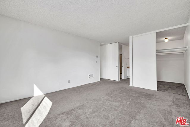 6050 Canterbury Drive E313, Culver City, CA 90230