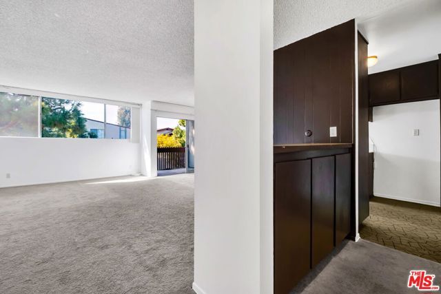 6050 Canterbury Drive E313, Culver City, CA 90230