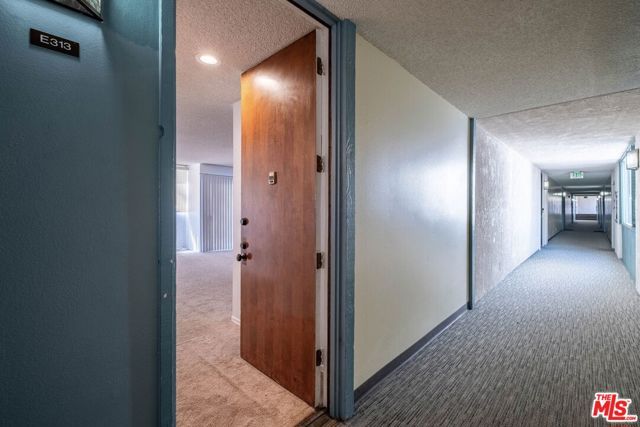 6050 Canterbury Drive E313, Culver City, CA 90230