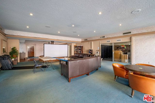 6050 Canterbury Drive E313, Culver City, CA 90230