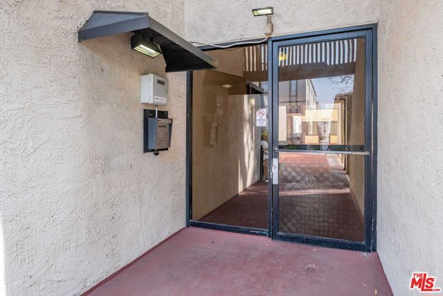 6050 Canterbury Drive E313, Culver City, CA 90230